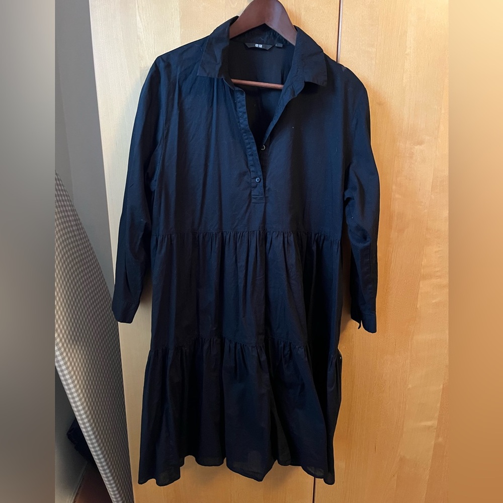 Uniqlo tiered little black dress